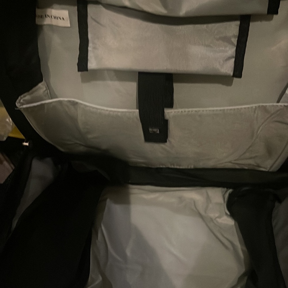 Backpack - Picture 4 of 6